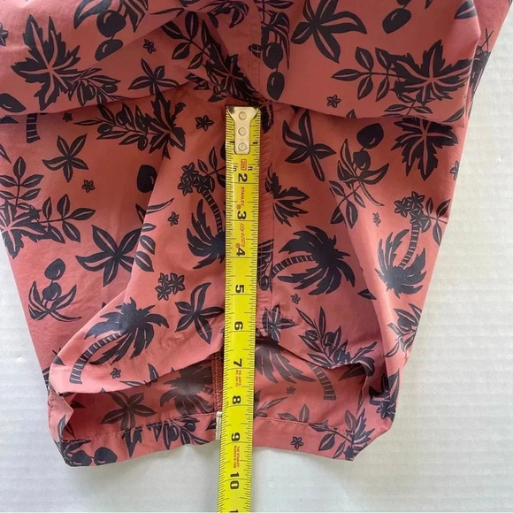Body Glove Vintage Board Shorts Mens Medium 32" Waist Pink Floral Palms Unlined - Picture 9 of 10